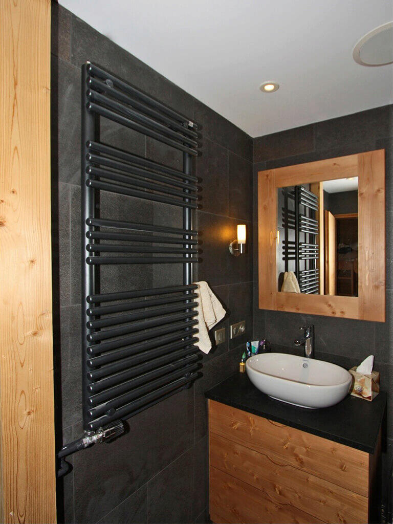 Photo de meuble de salle de bain